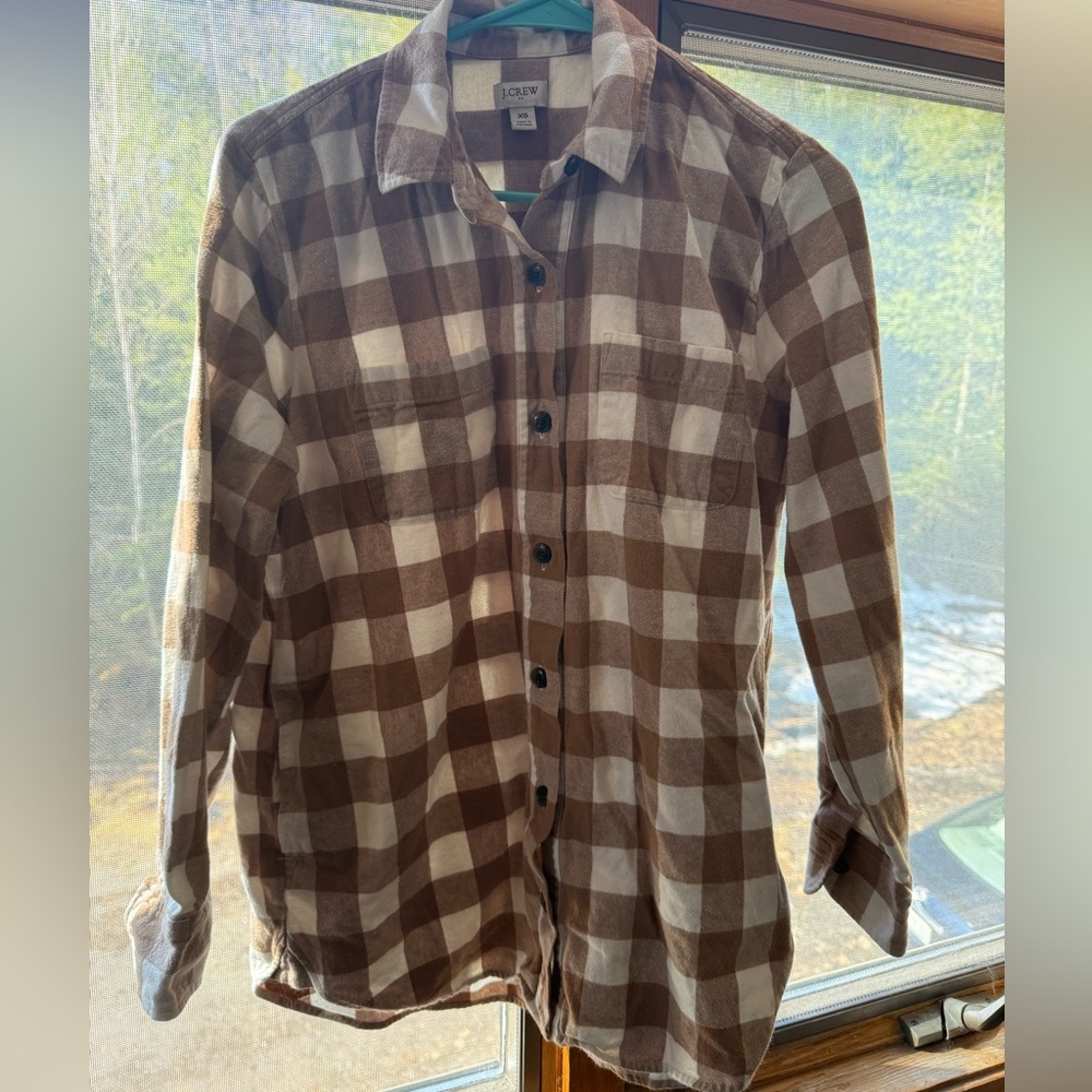 Lightweight JCREW Plaid Button Up